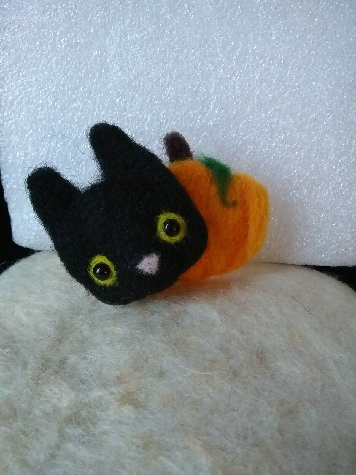 Ooak Handmade Needle Felted Halloween Spooky Cat And Pumpkin Brooch Pin Decor