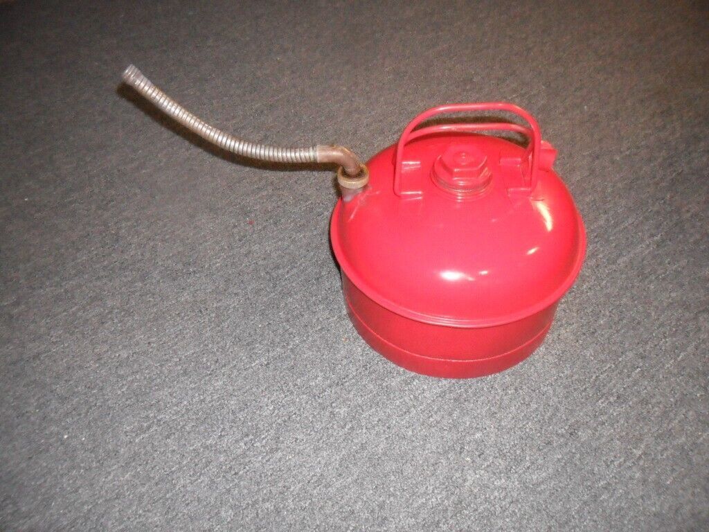 Vintage Eagle  Two Handled 2 1/2 Gallon Gas Can W/ Metal Spout A Can You Can Use